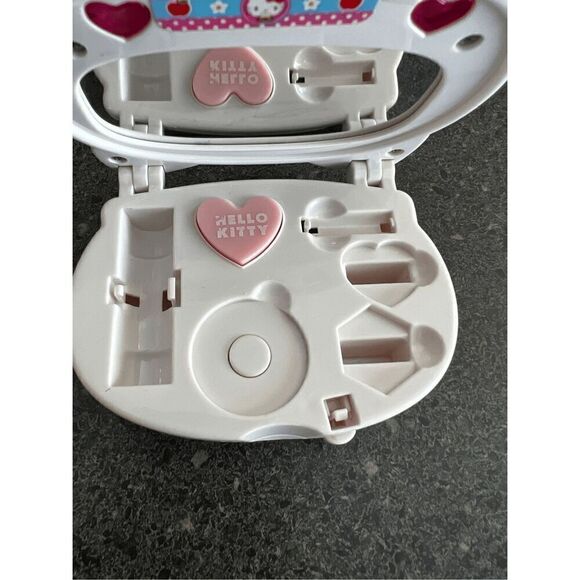 Hello Kitty doll mirror box cosmetic make up toy - Picture 7 of 8